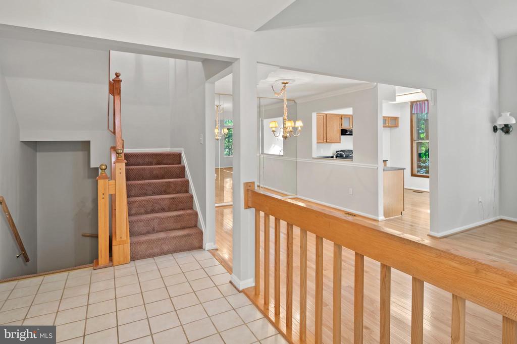 2800 MOCKINGBIRD COURT