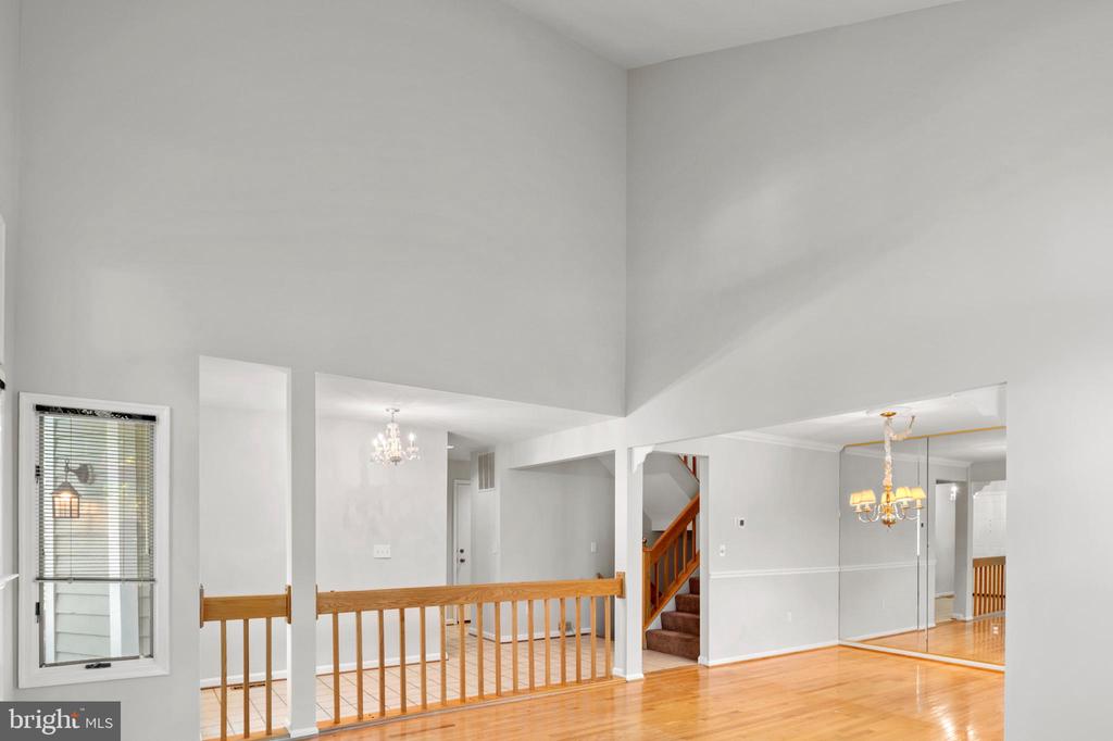 2800 MOCKINGBIRD COURT