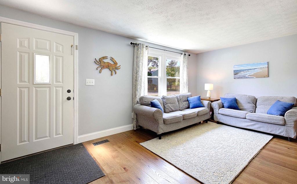 1479 AMBERWOOD DRIVE N