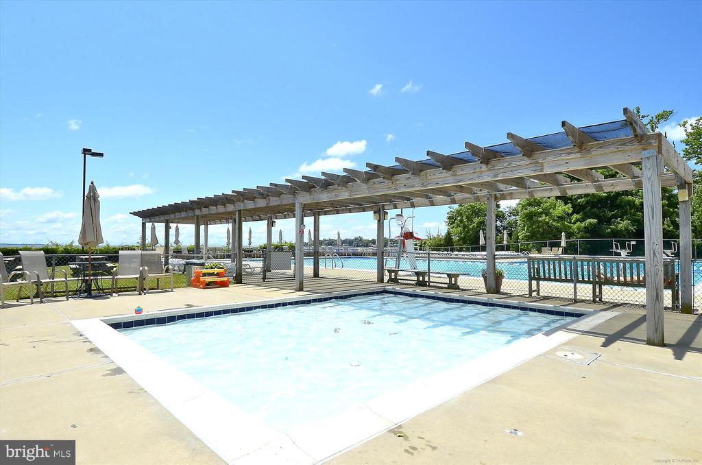61 E LAKE DRIVE
