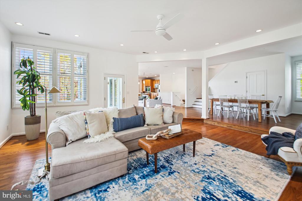 61 E LAKE DRIVE