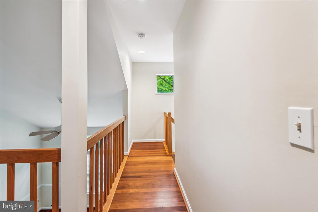 8 ASHFORD COURT