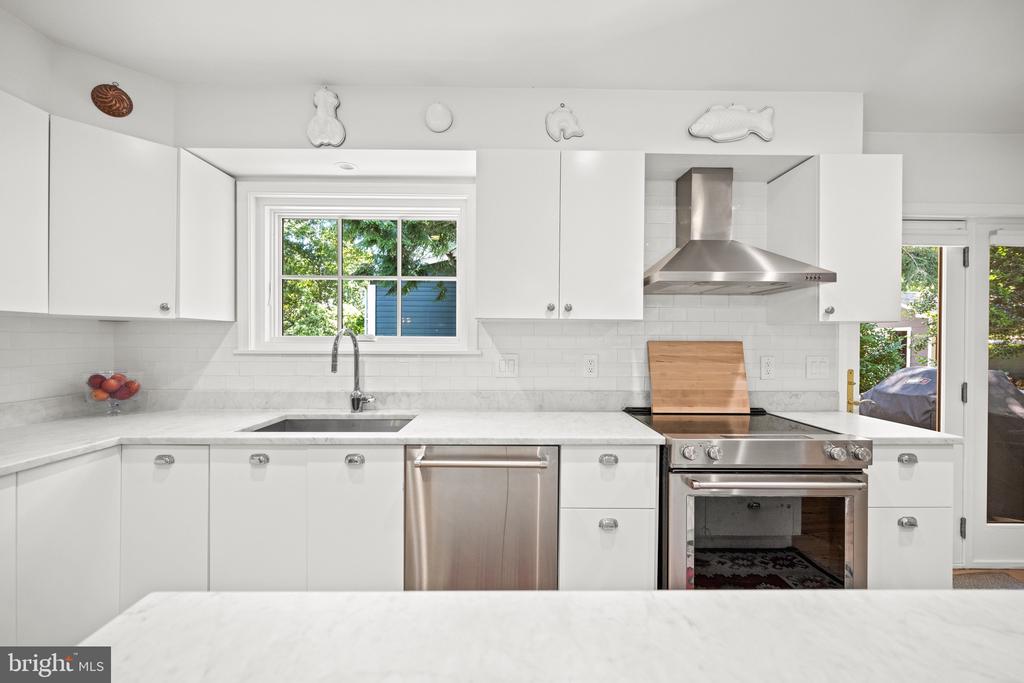 8 LAWRENCE AVENUE