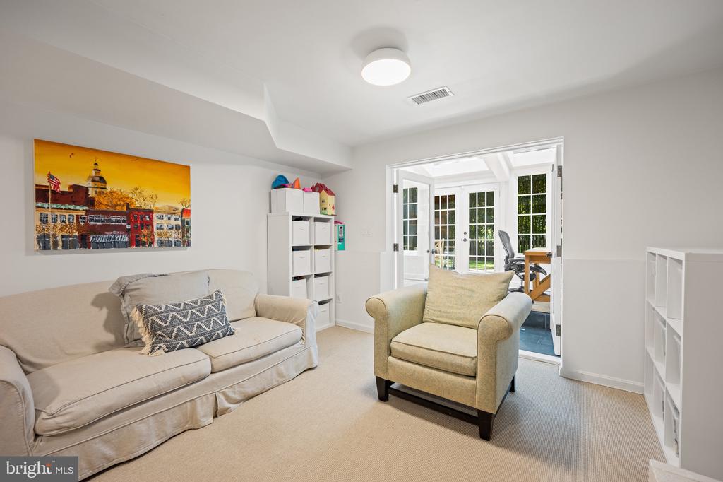 8 LAWRENCE AVENUE