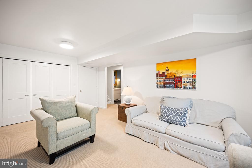 8 LAWRENCE AVENUE