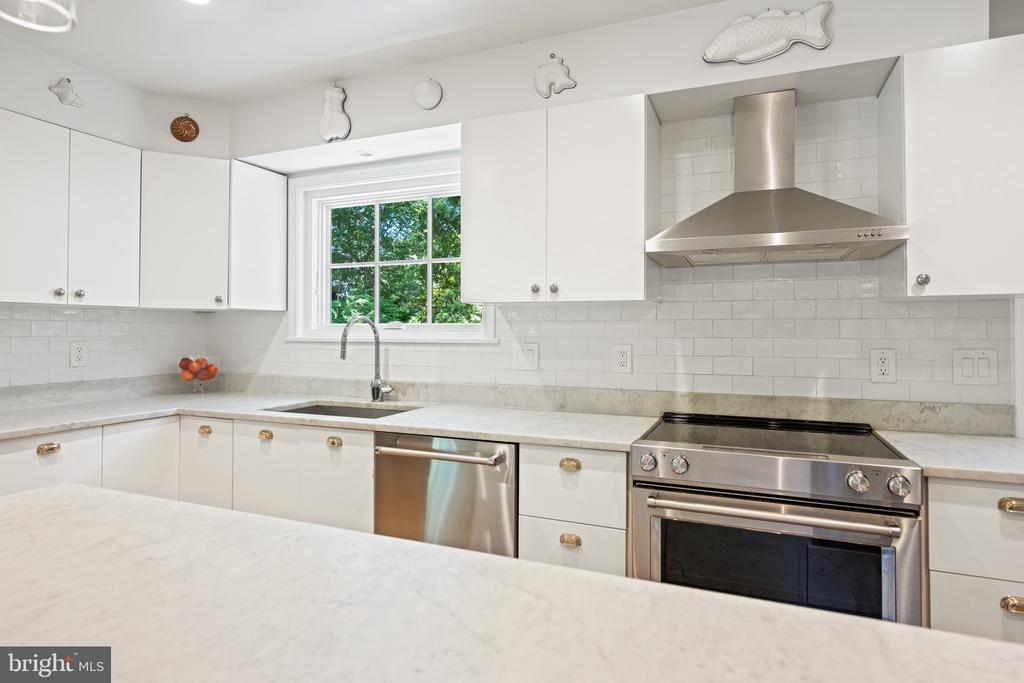 8 LAWRENCE AVENUE