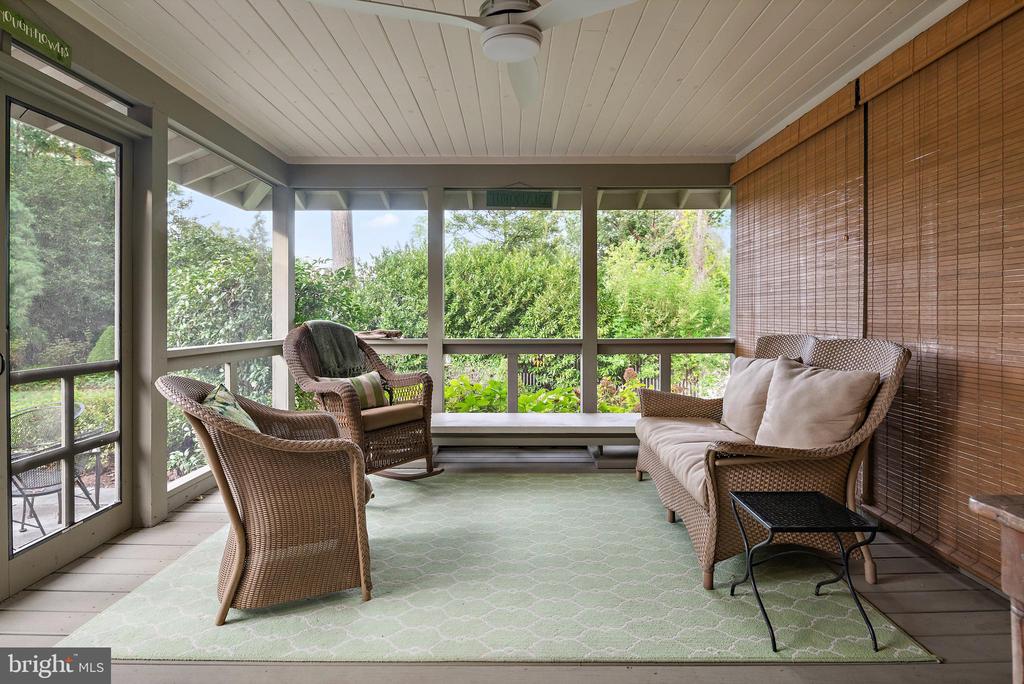 214 WARDOUR DRIVE