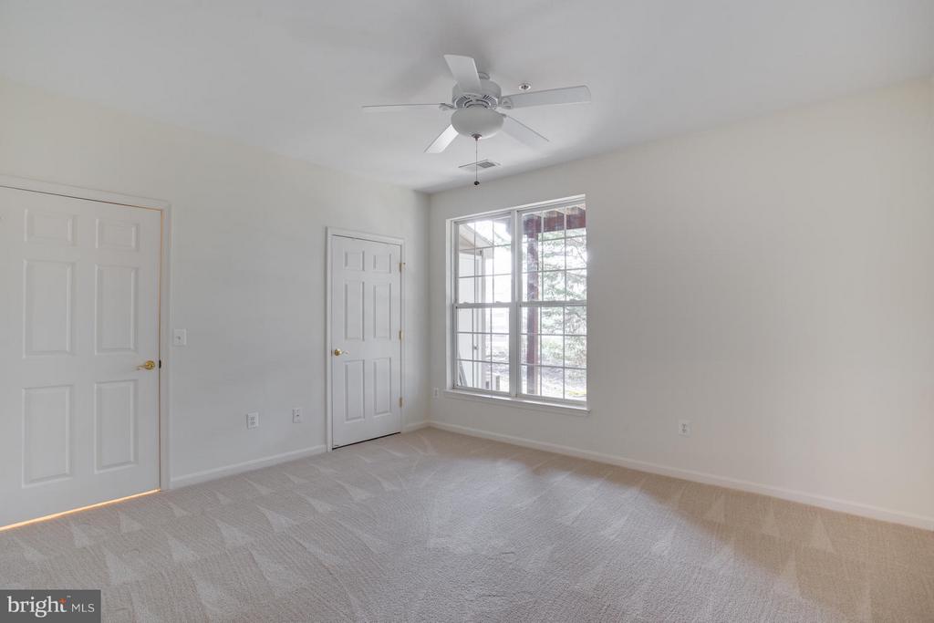 87 HARBOUR HEIGHTS DRIVE