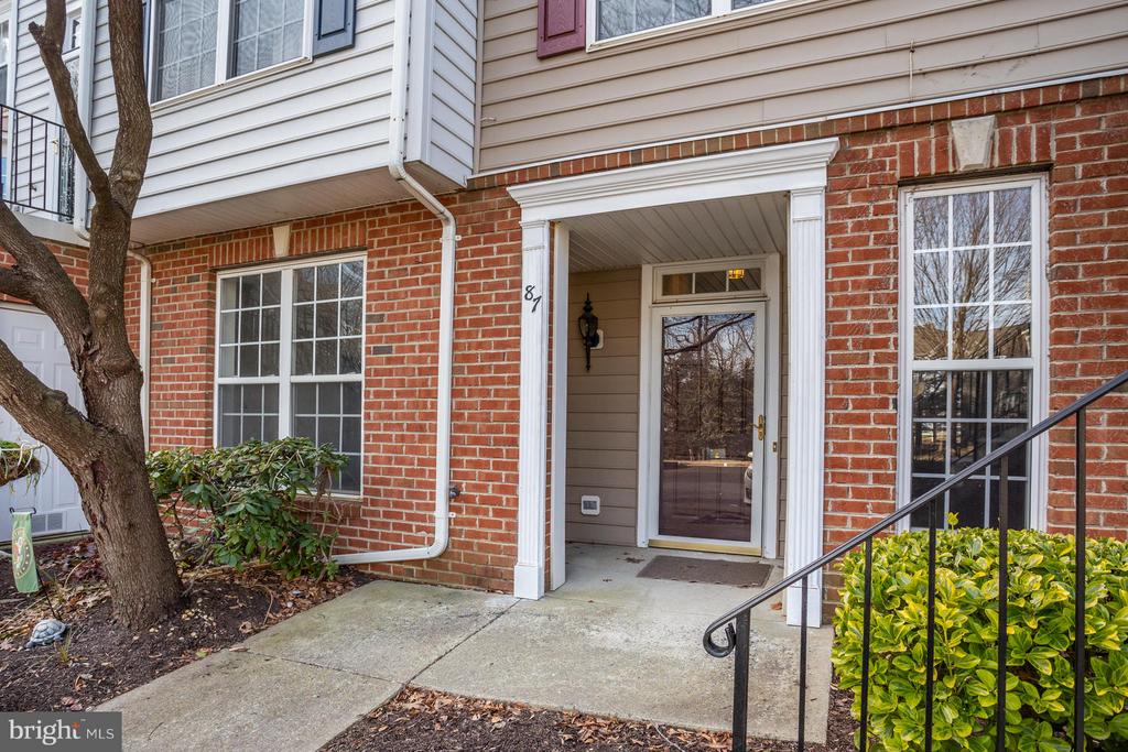 87 HARBOUR HEIGHTS DRIVE