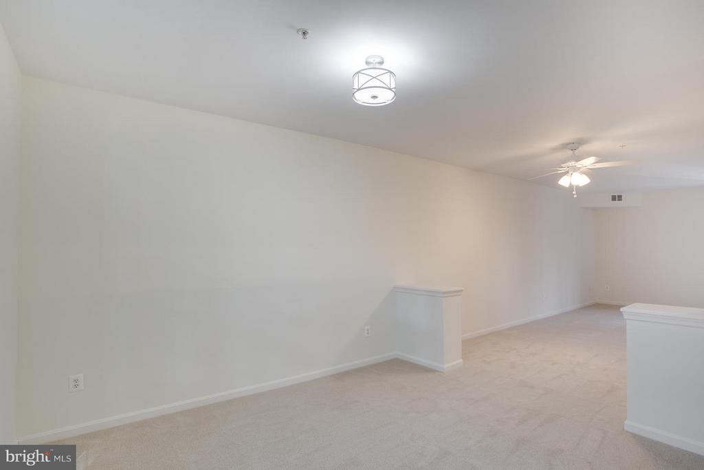 87 HARBOUR HEIGHTS DRIVE
