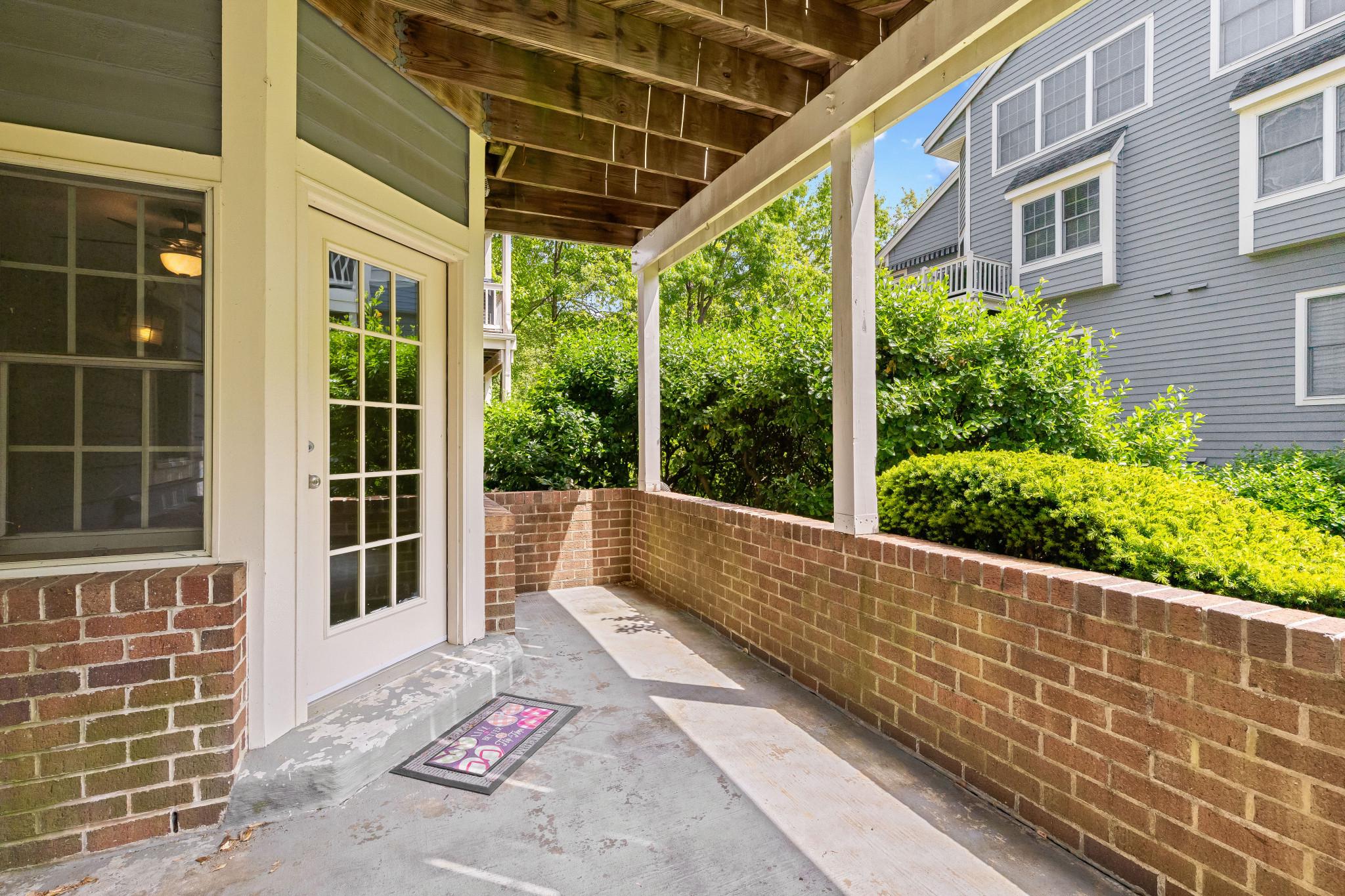 2702 SUMMERVIEW WAY 103