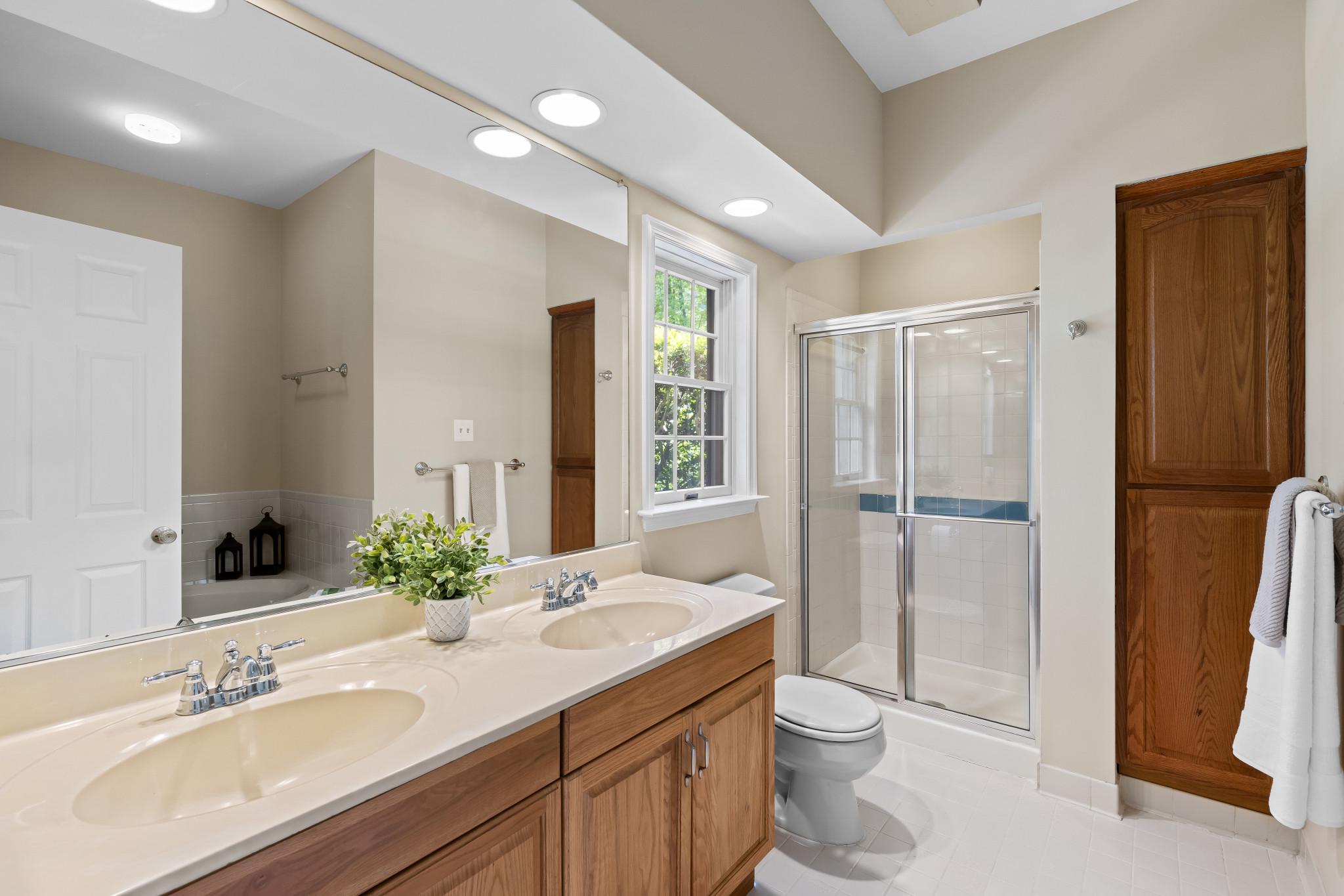 2702 SUMMERVIEW WAY 103