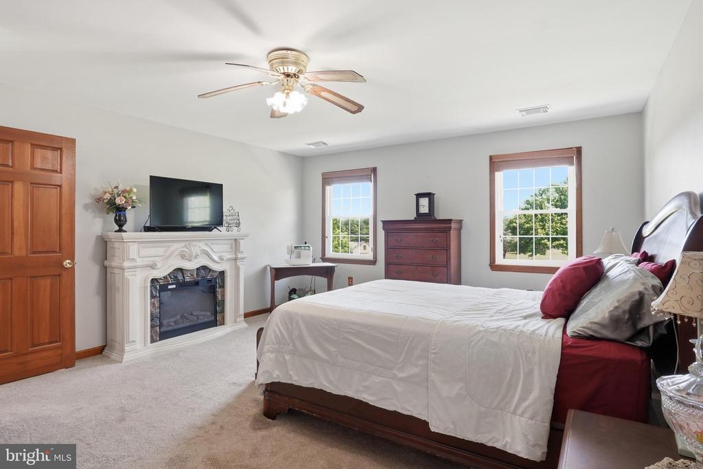 6118 FISHERS STATION ROAD