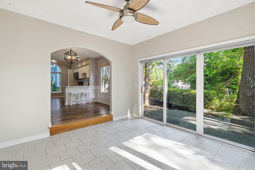 1529 RITCHIE LANE