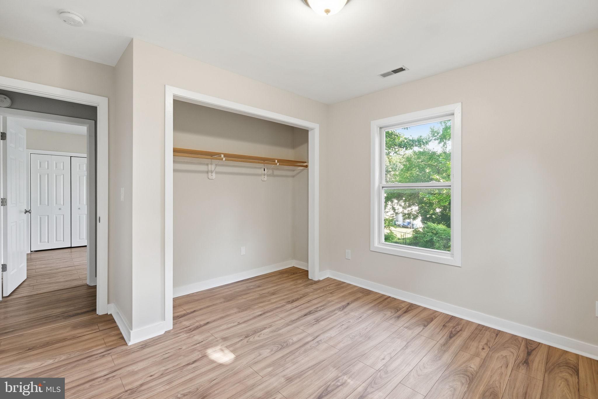 1529 RITCHIE LANE
