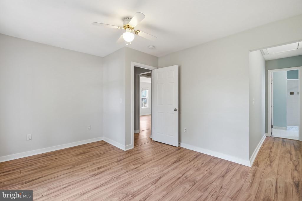 1529 RITCHIE LANE