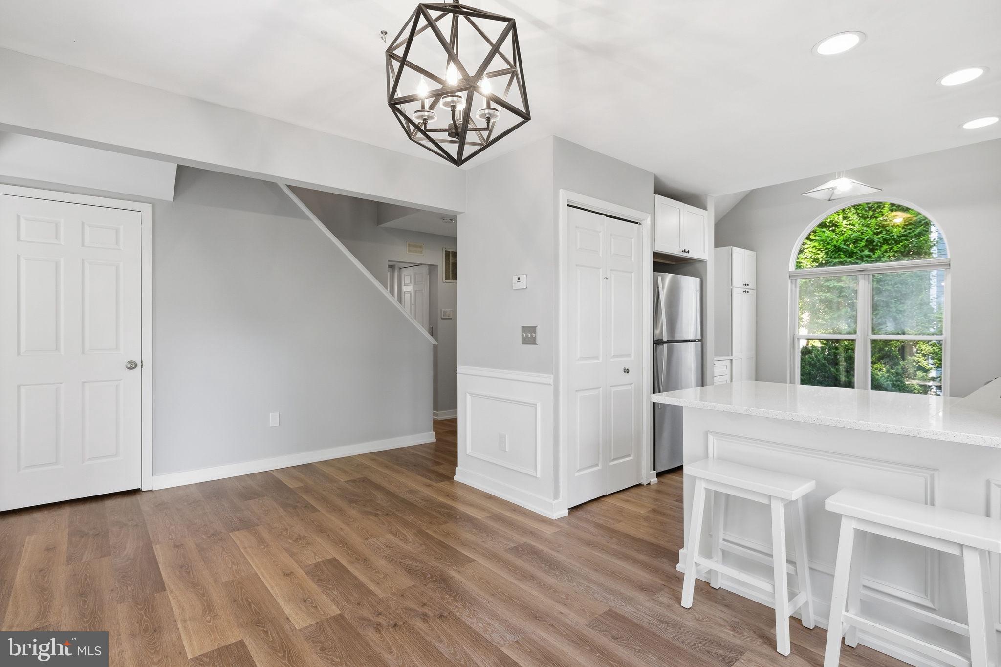 1529 RITCHIE LANE
