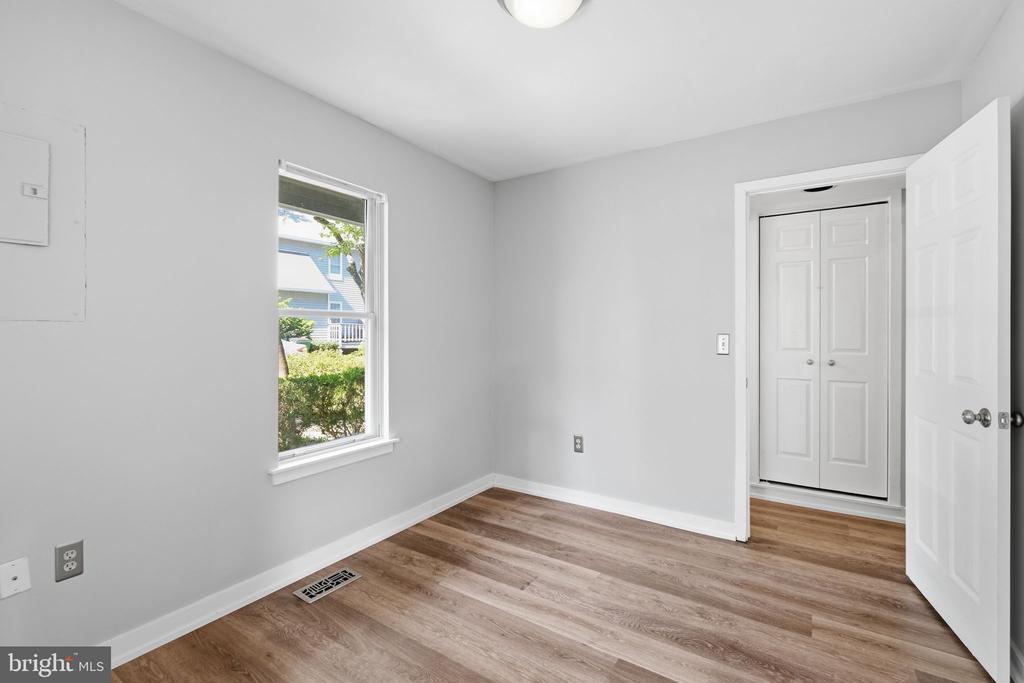 1529 RITCHIE LANE