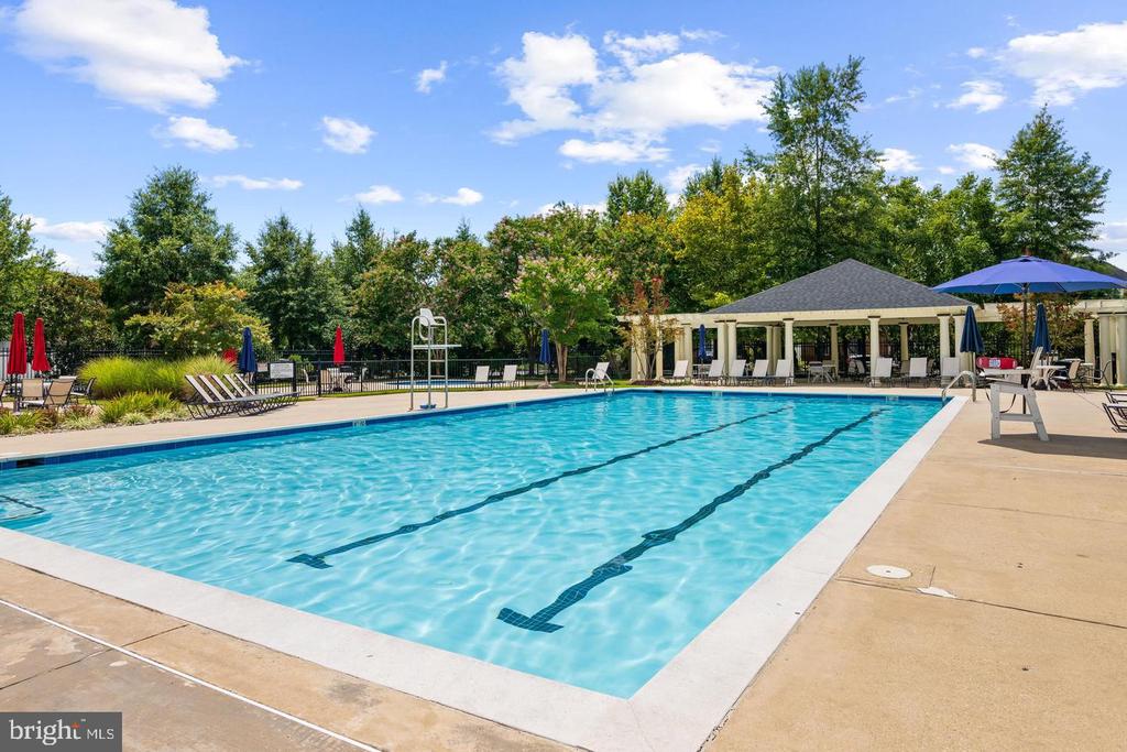 730 CRISFIELD WAY