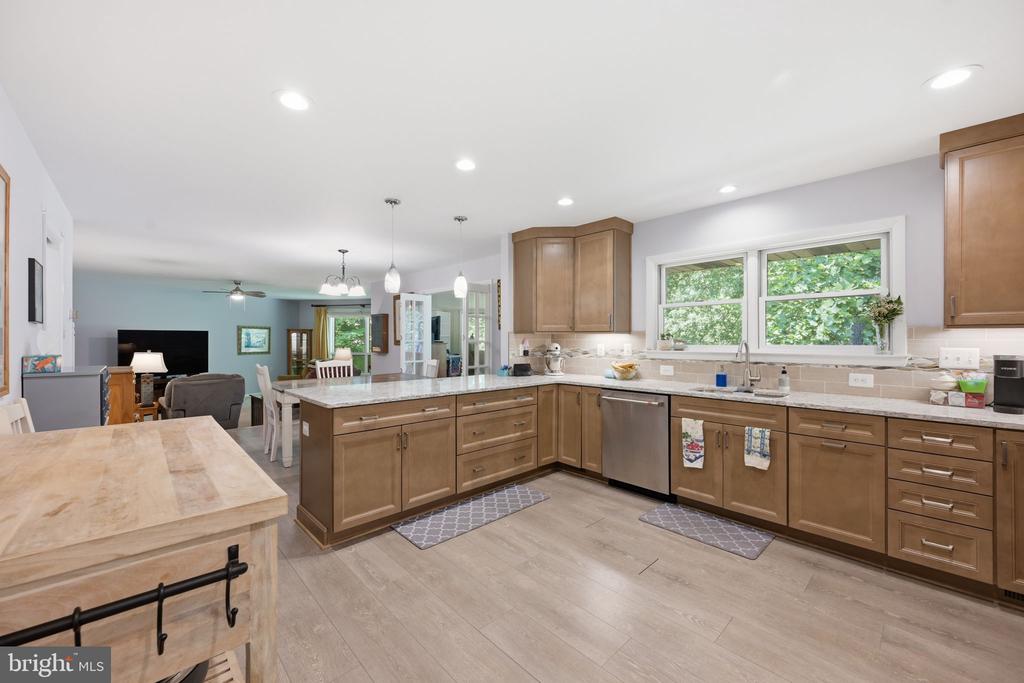 2214 ARAPAHOE