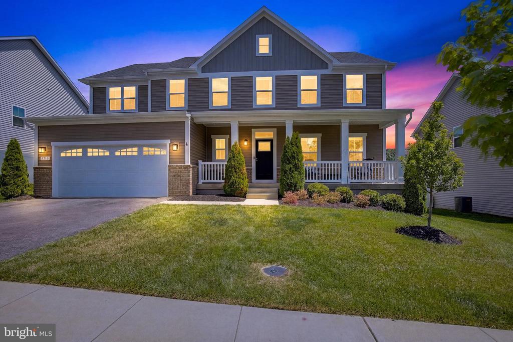 8316 LEGACY CIRCLE