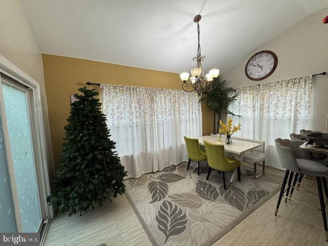 2877 MAHLA COURT