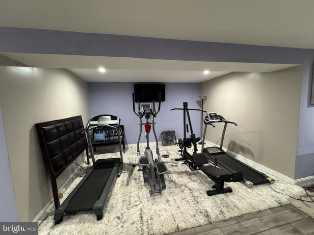 2877 MAHLA COURT