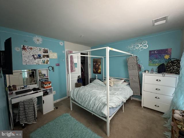 2877 MAHLA COURT
