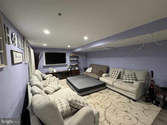 2877 MAHLA COURT