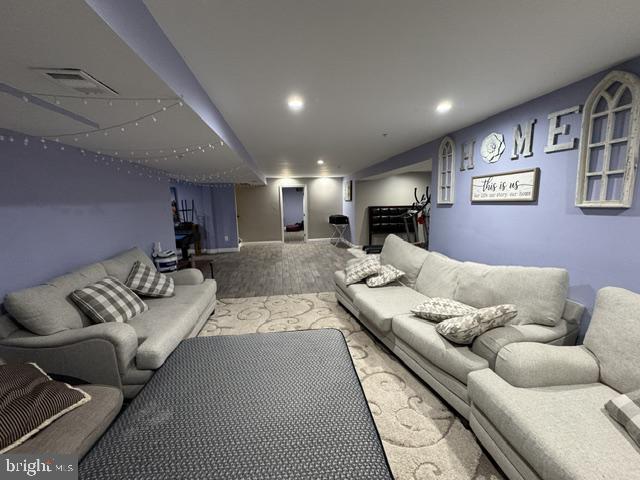 2877 MAHLA COURT