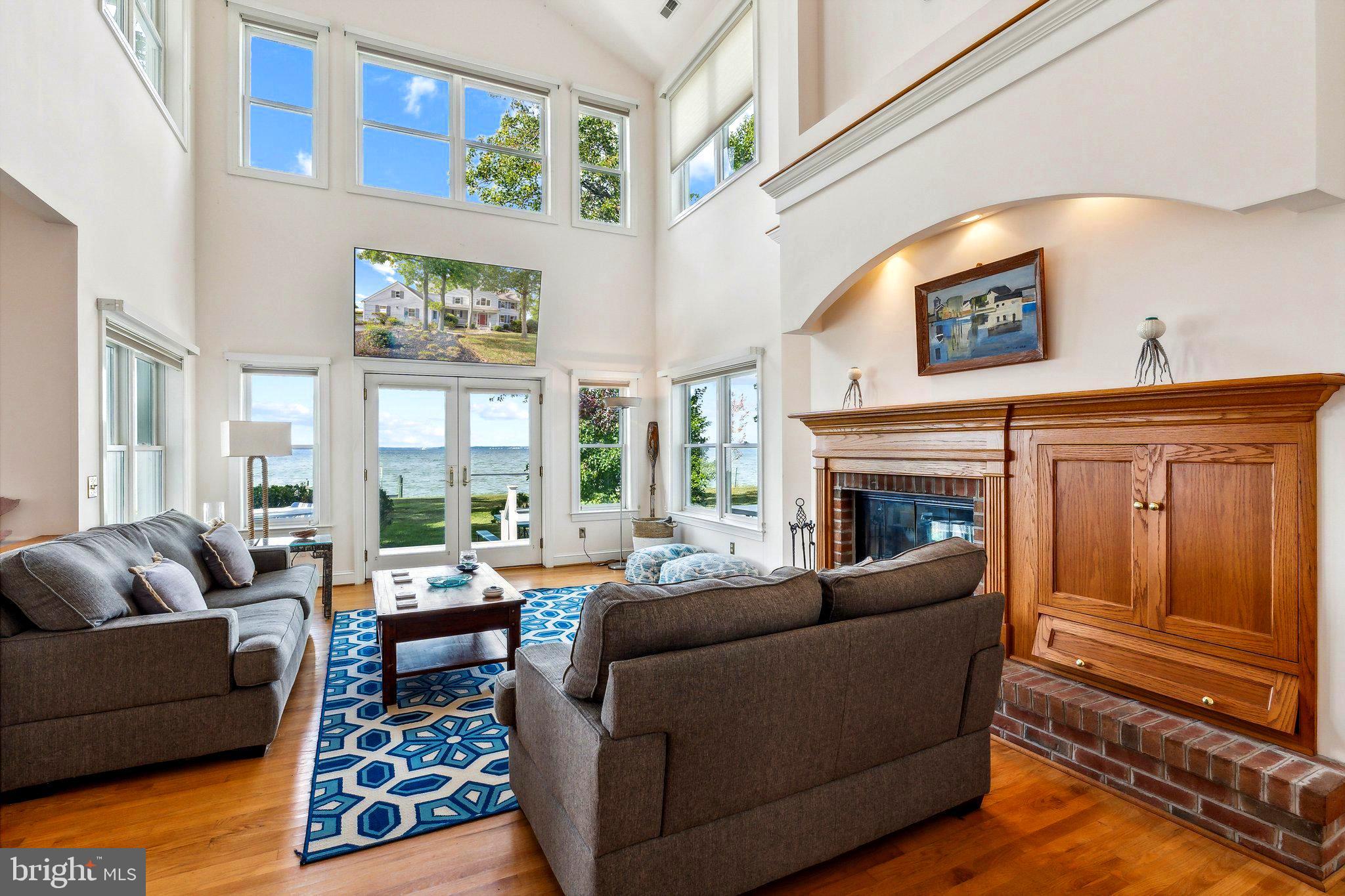 245 LIGHTHOUSE VIEW DRIVE