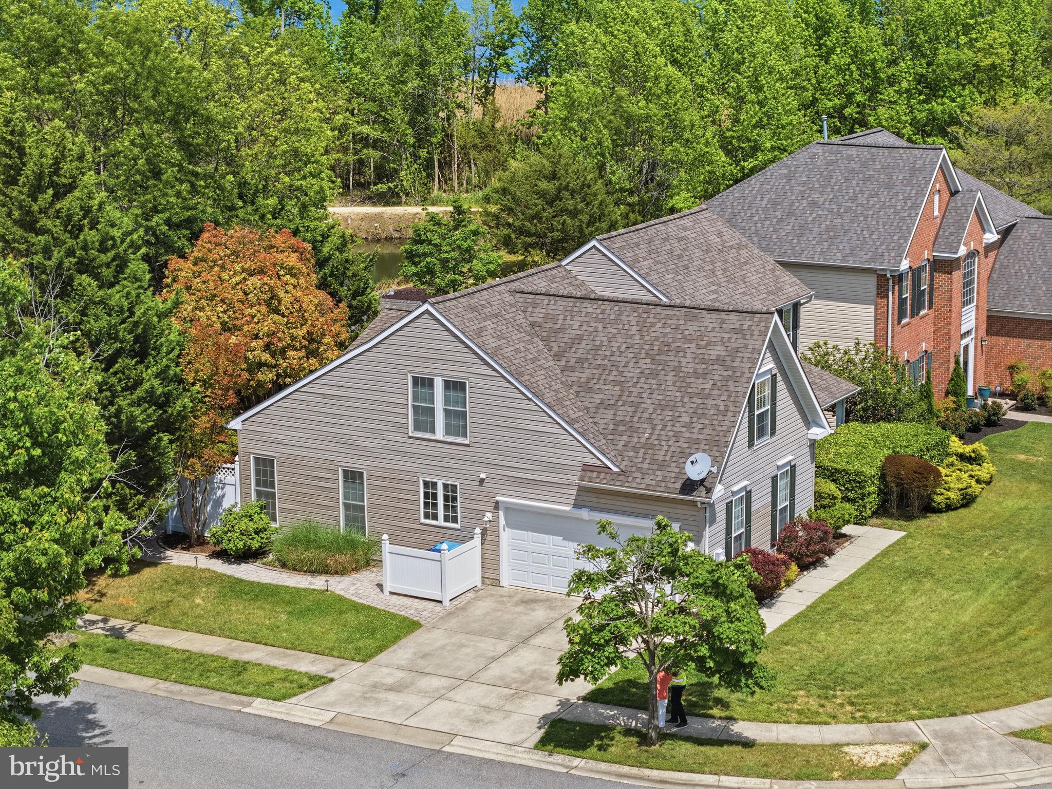 303 CREEKS END LANE