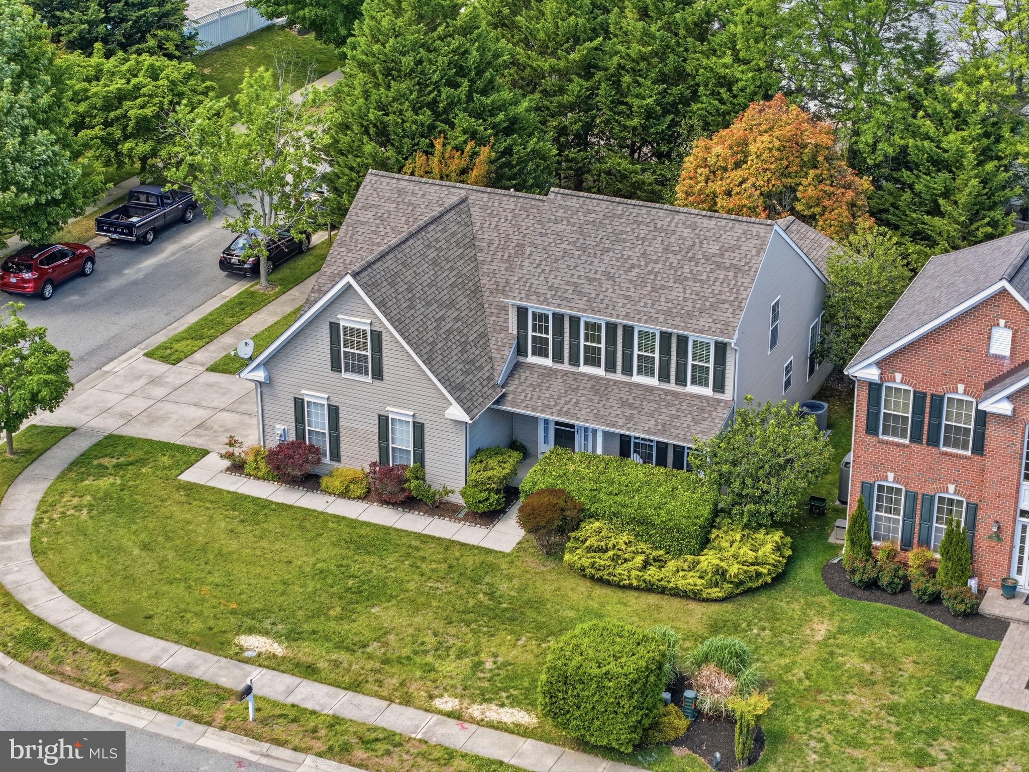 303 CREEKS END LANE
