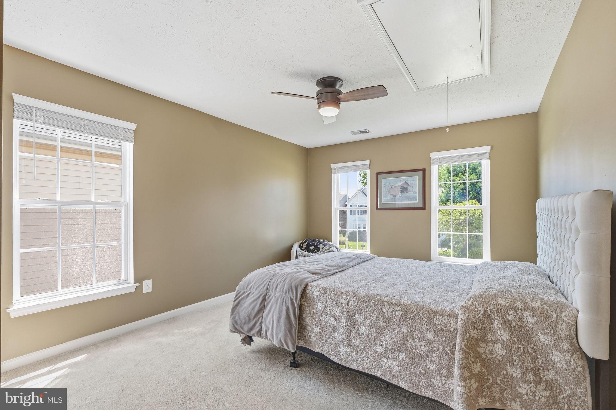 303 CREEKS END LANE
