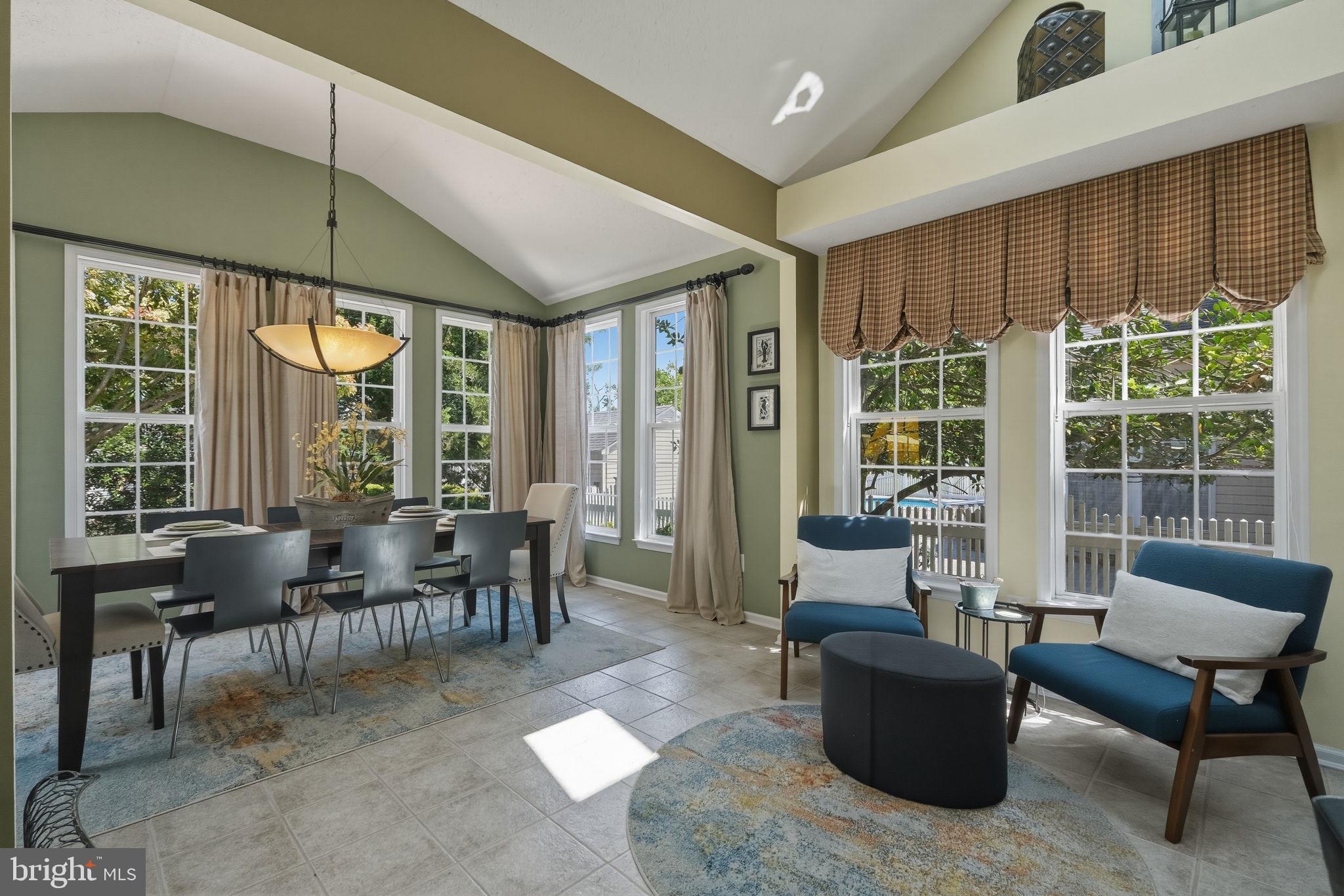 303 CREEKS END LANE