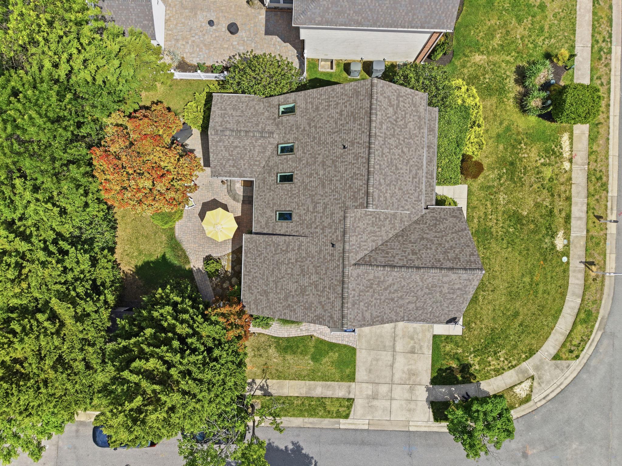 303 CREEKS END LANE