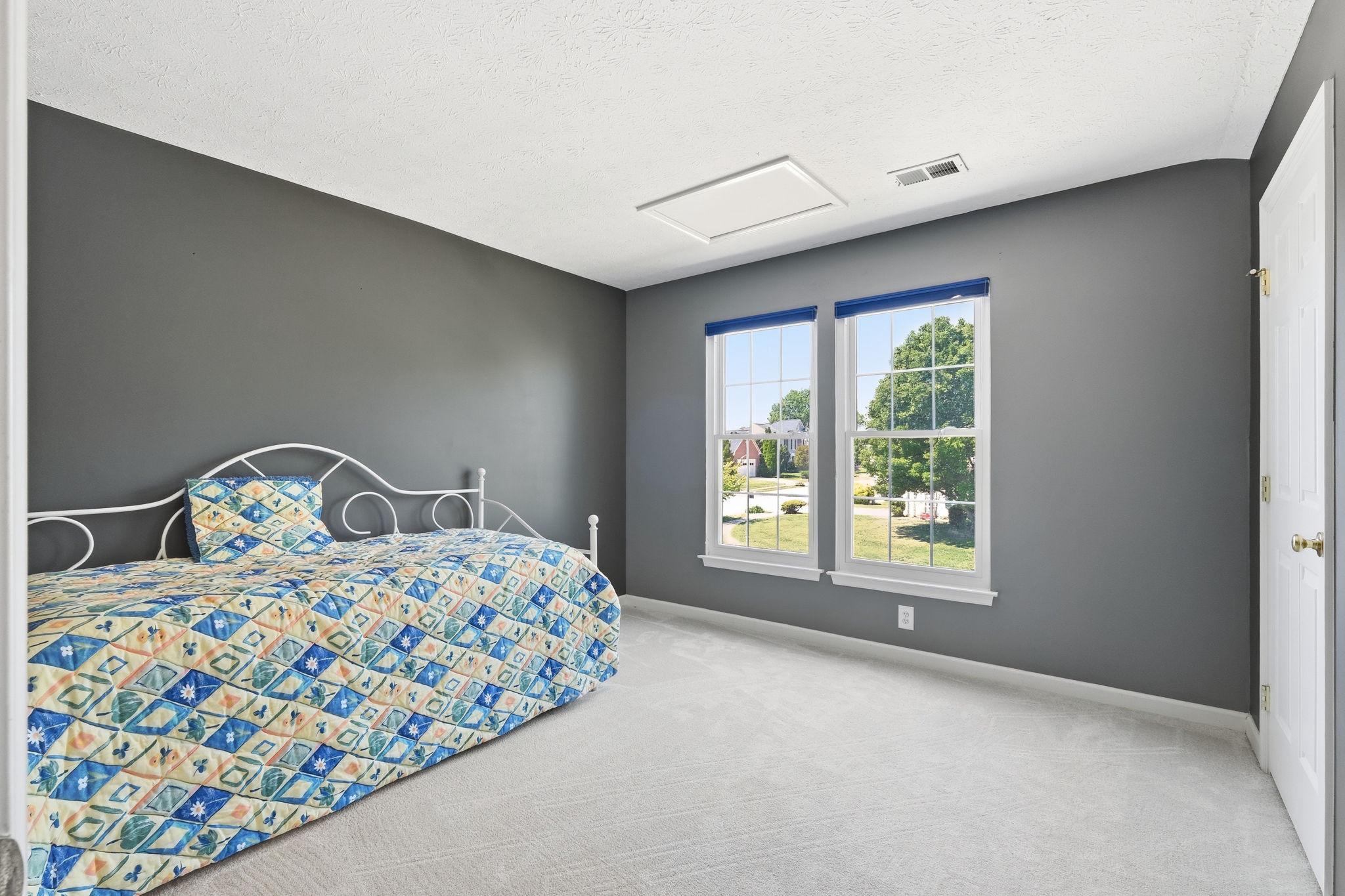 303 CREEKS END LANE