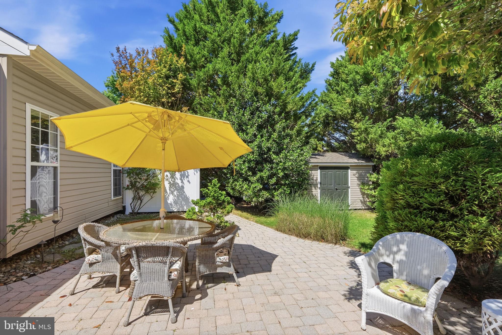 303 CREEKS END LANE