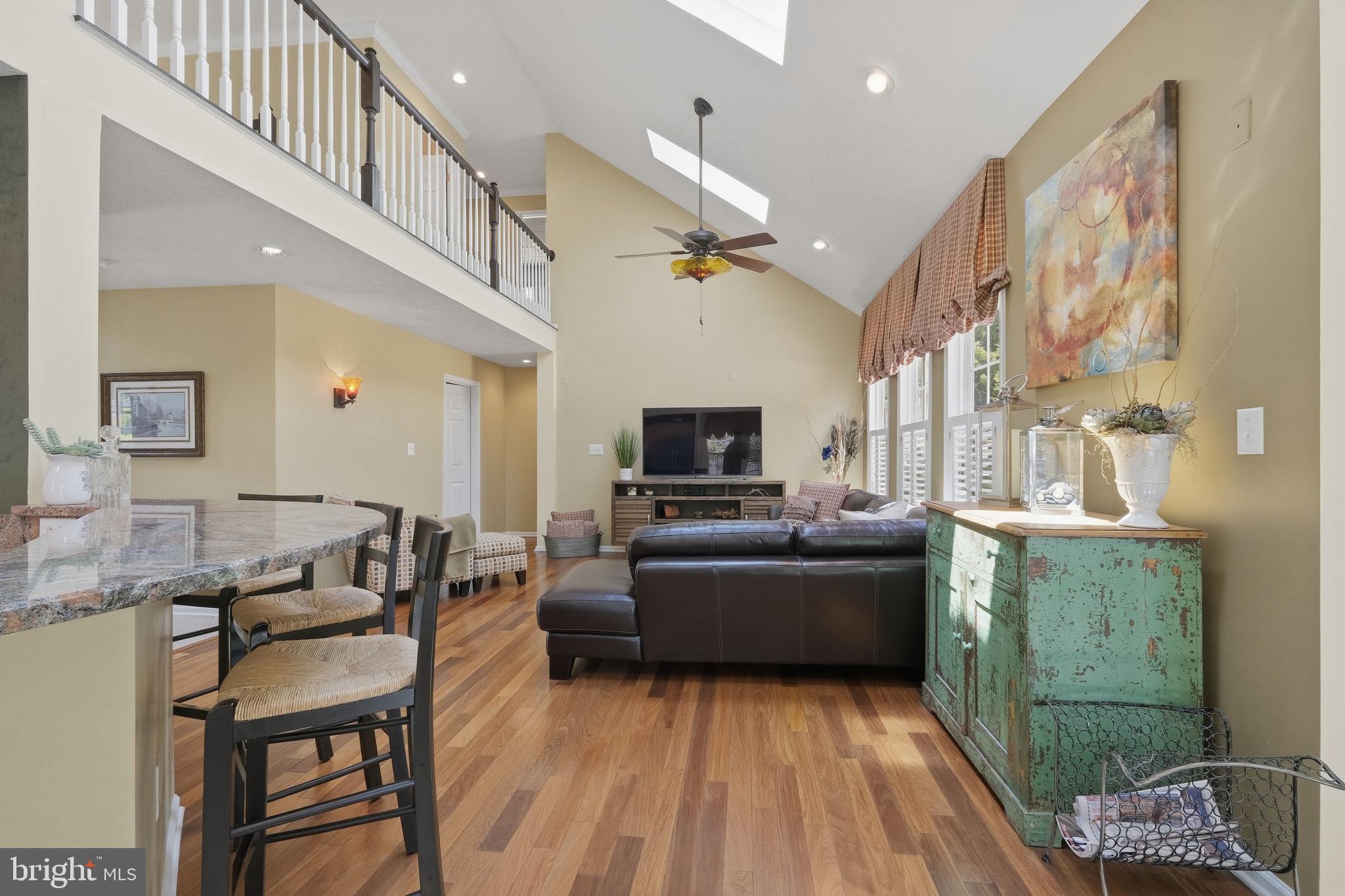 303 CREEKS END LANE