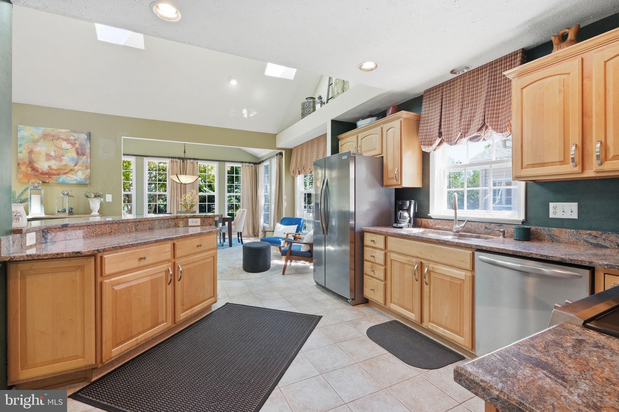 303 CREEKS END LANE