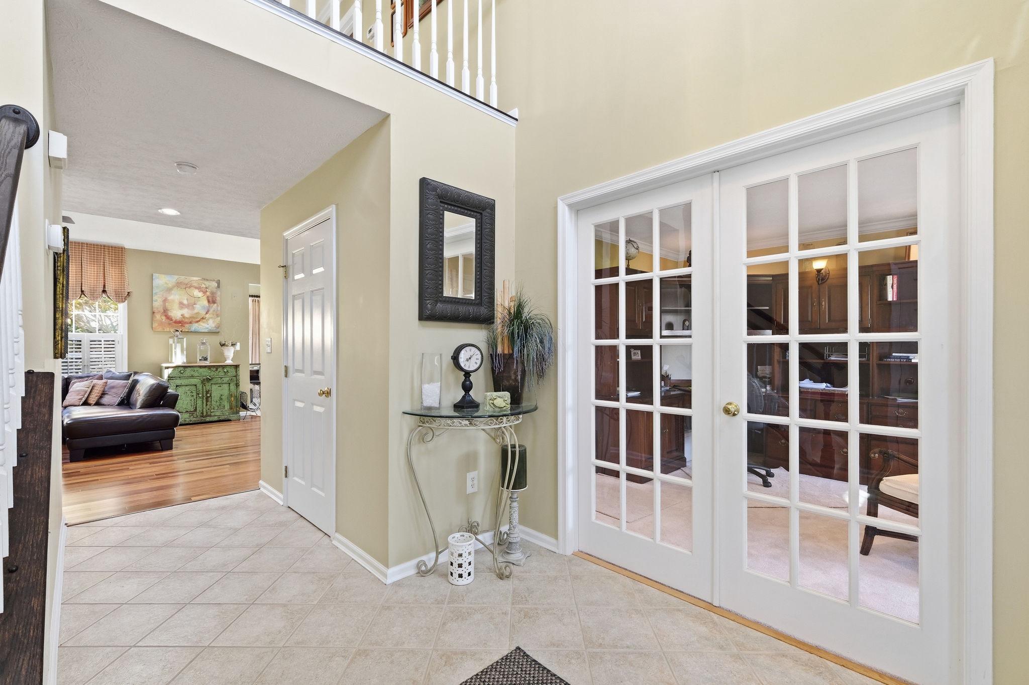 303 CREEKS END LANE