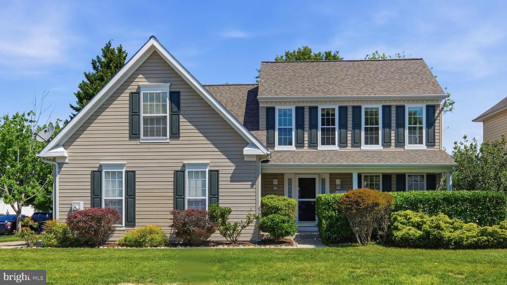 303 CREEKS END LANE