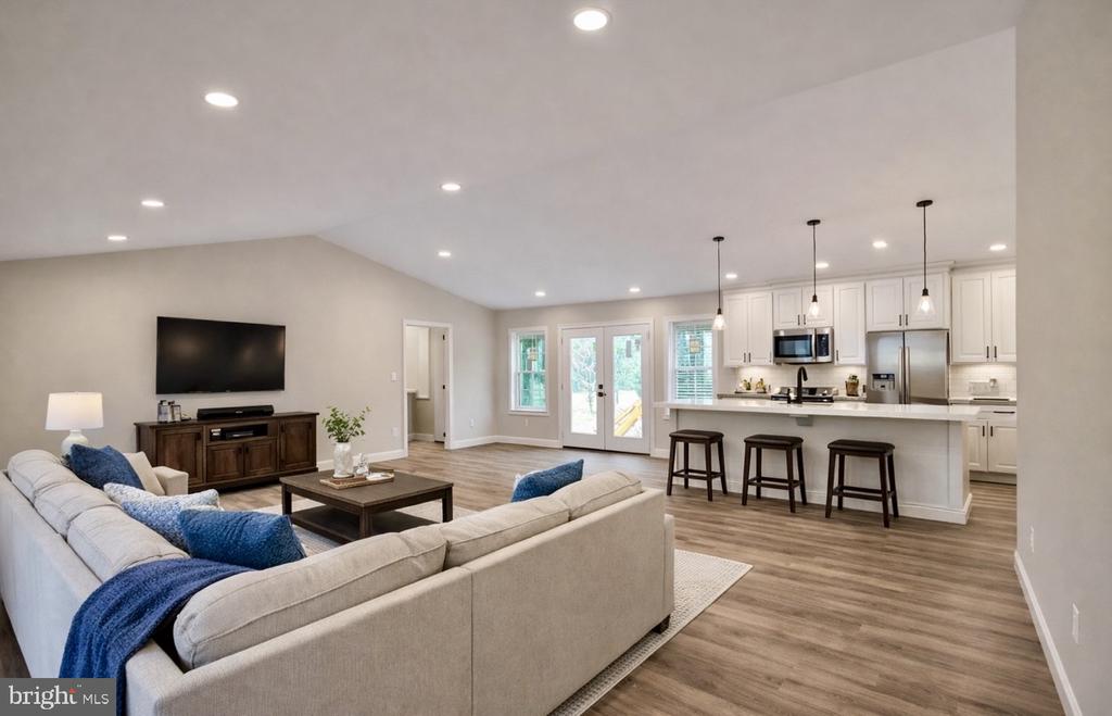 51 HOLLY ESTATES DRIVE