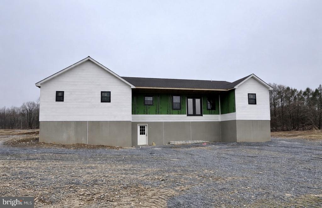 51 HOLLY ESTATES DRIVE