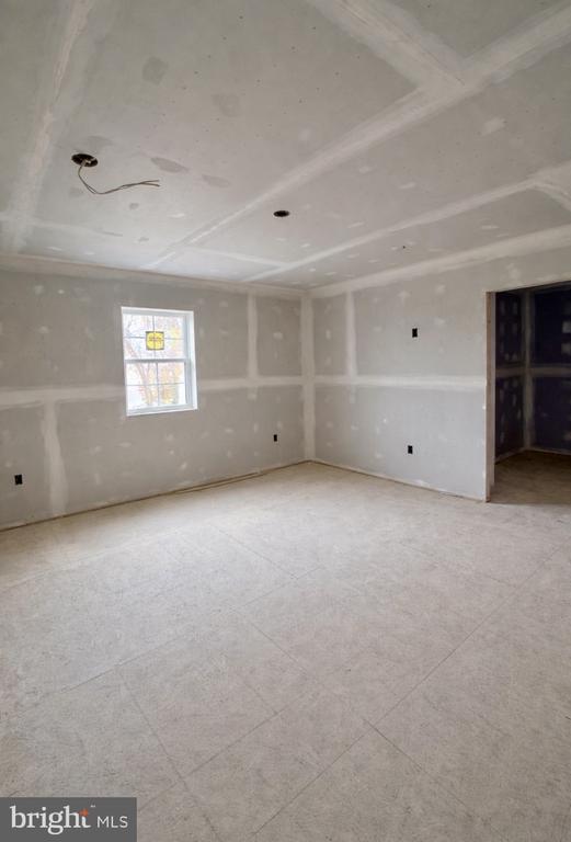 51 HOLLY ESTATES DRIVE