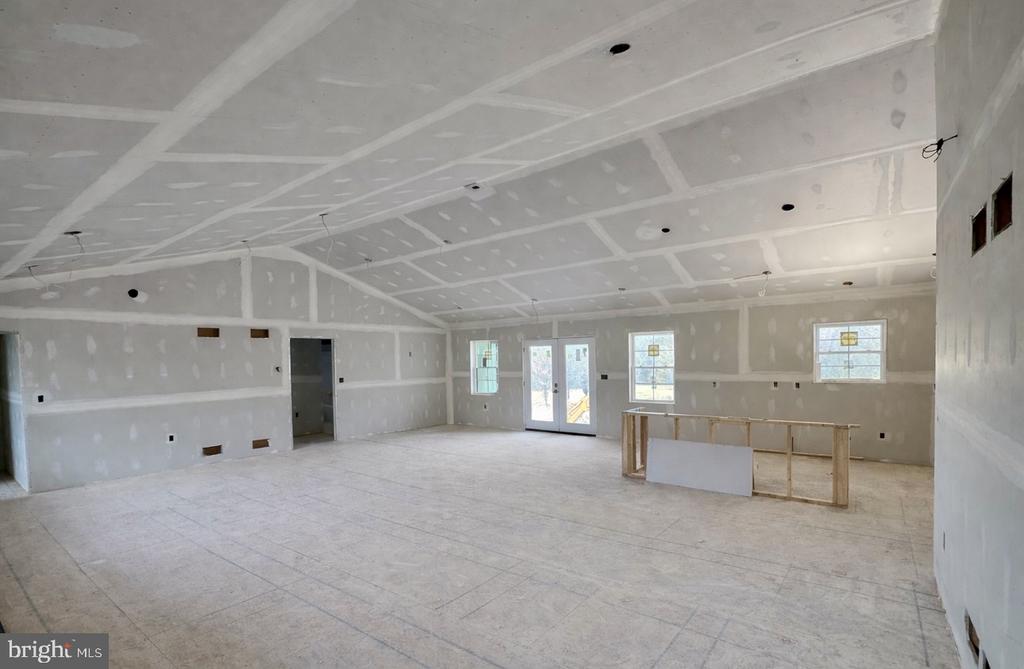 51 HOLLY ESTATES DRIVE