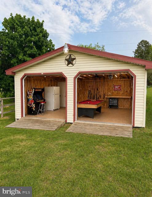 1577 STREAMSIDE DRIVE