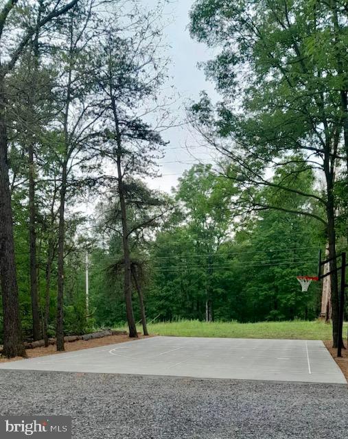 1624 SMOKEY HOLLOW ROAD