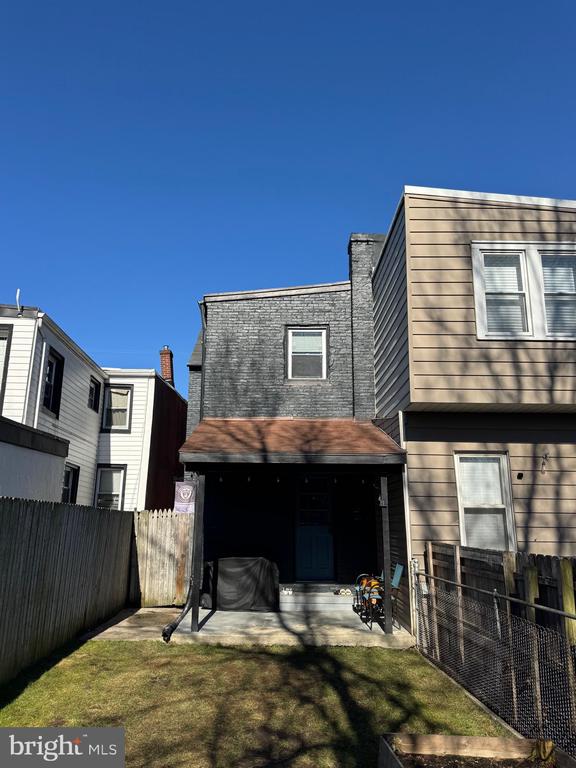 614 LAFAYETTE STREET