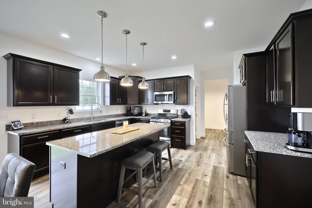 4021 COUNTRY DRIVE